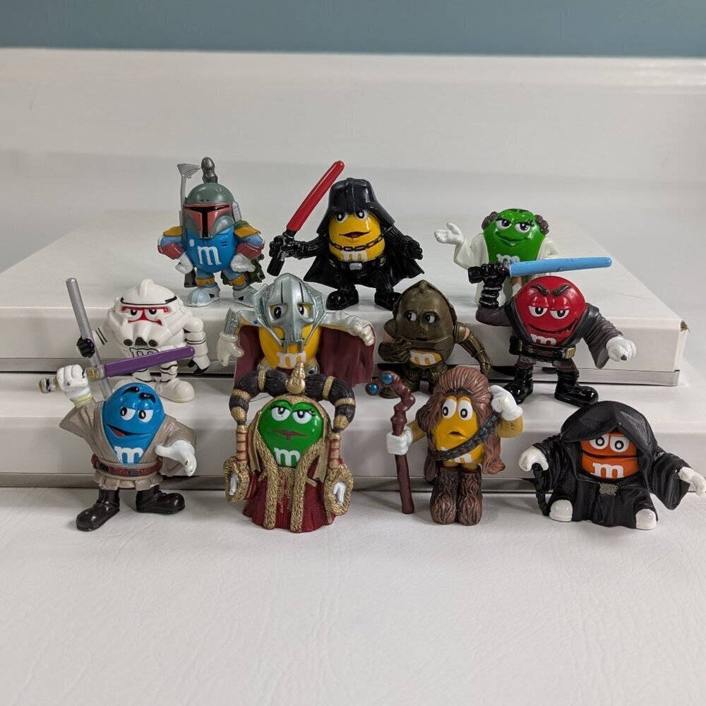 Hasbro Star Wars M&M MPire Lot 11 Figures 2005